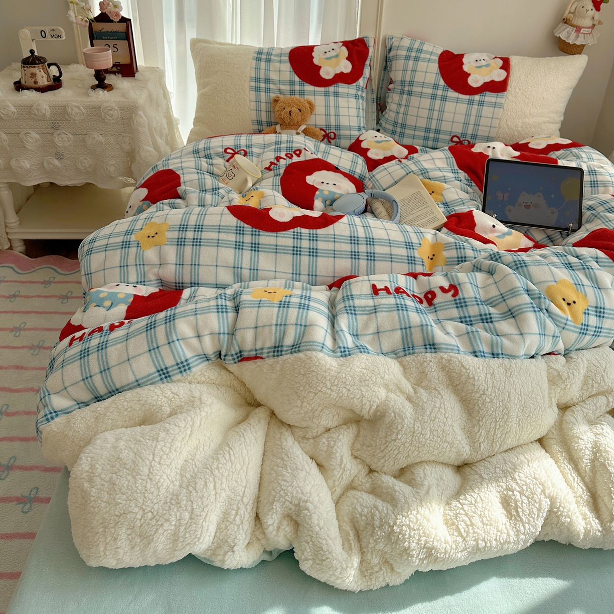 顾里家纺 2025新款ins韩风甜感羊羔拼接牛奶绒少女系四件套 苹果狗狗