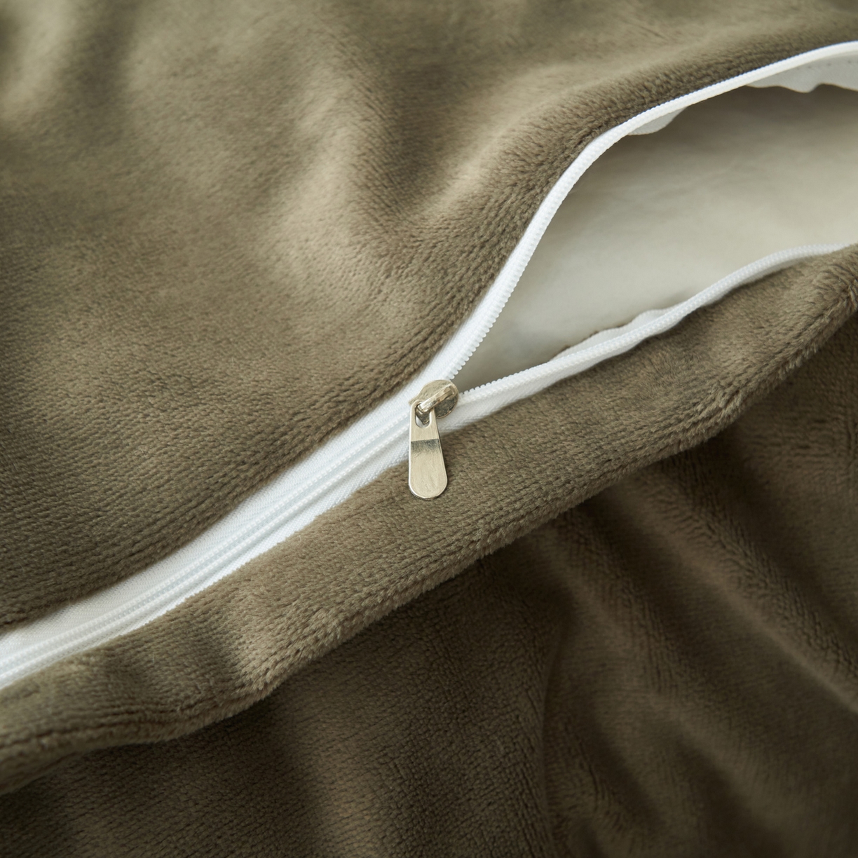 91家纺网 家纺一手货源 找家纺 寐绸家纺 2025秋冬新款230g棉麻风牛奶绒四件套 棉麻风四件套-连里