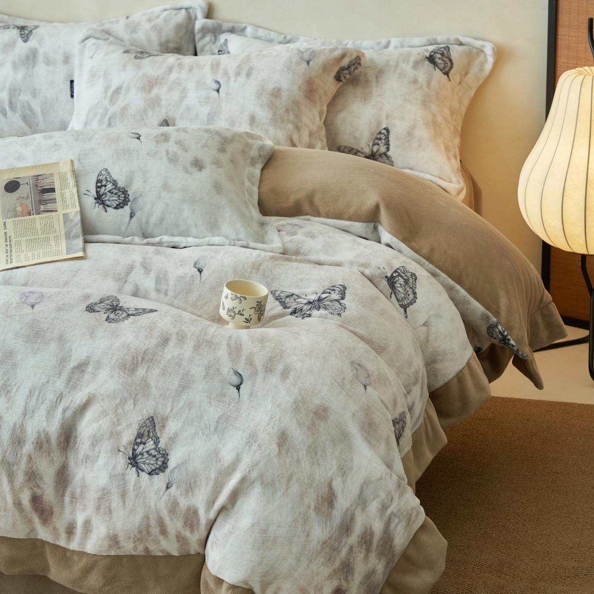 91家纺网 家纺一手货源 找家纺 寐绸家纺 2025秋冬新款230g棉麻风牛奶绒四件套 棉麻风四件套-梦蝶