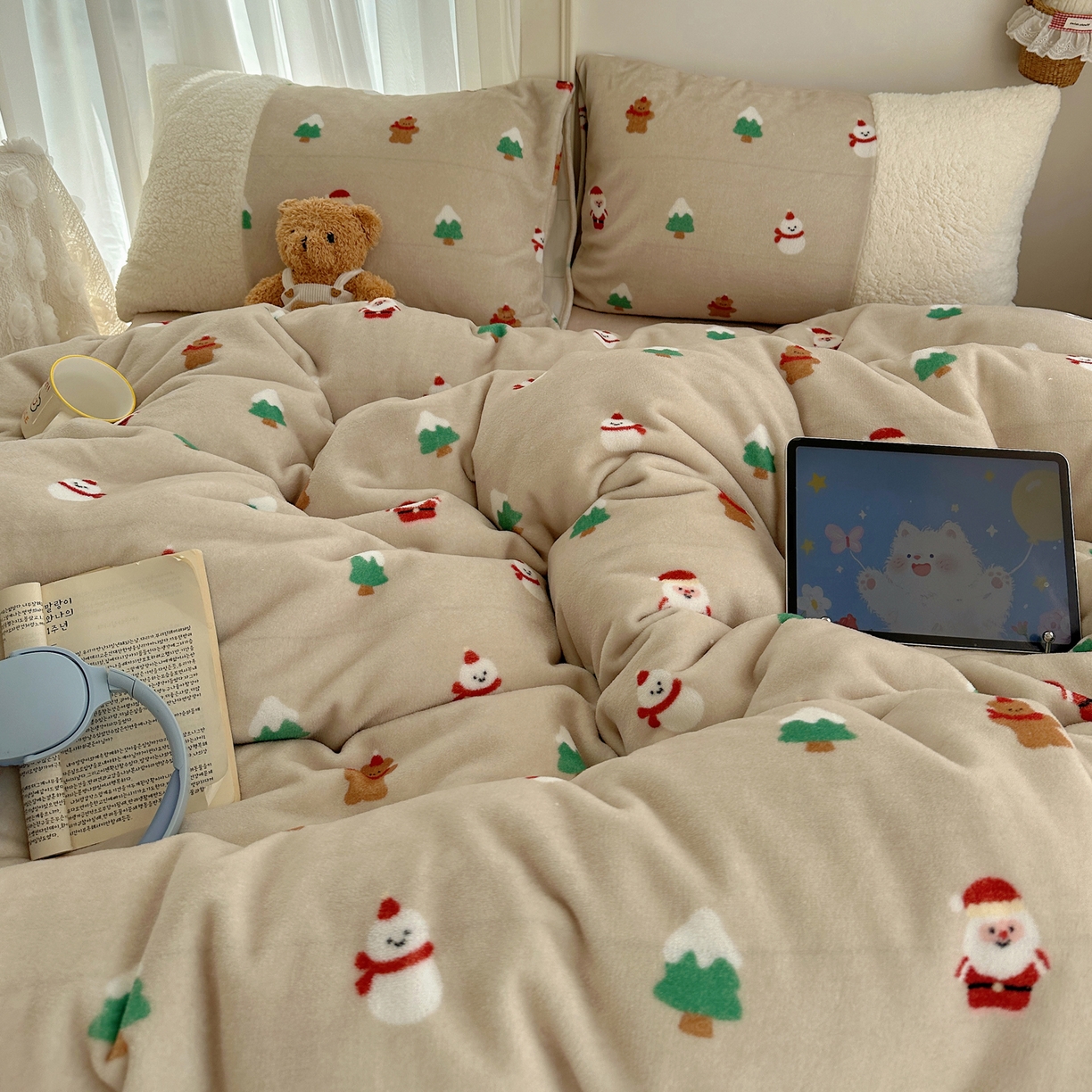 91家纺网 家纺一手货源 找家纺 顾里家纺 2025新款ins韩风甜感羊羔拼接牛奶绒少女系四件套 圣诞气息