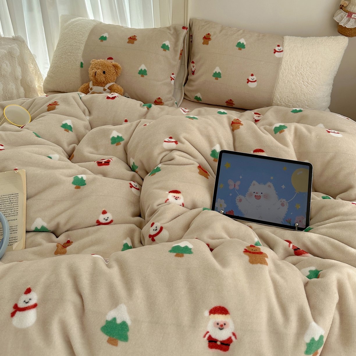 91家纺网 家纺一手货源 找家纺 顾里家纺 2025新款ins韩风甜感羊羔拼接牛奶绒少女系四件套 圣诞气息