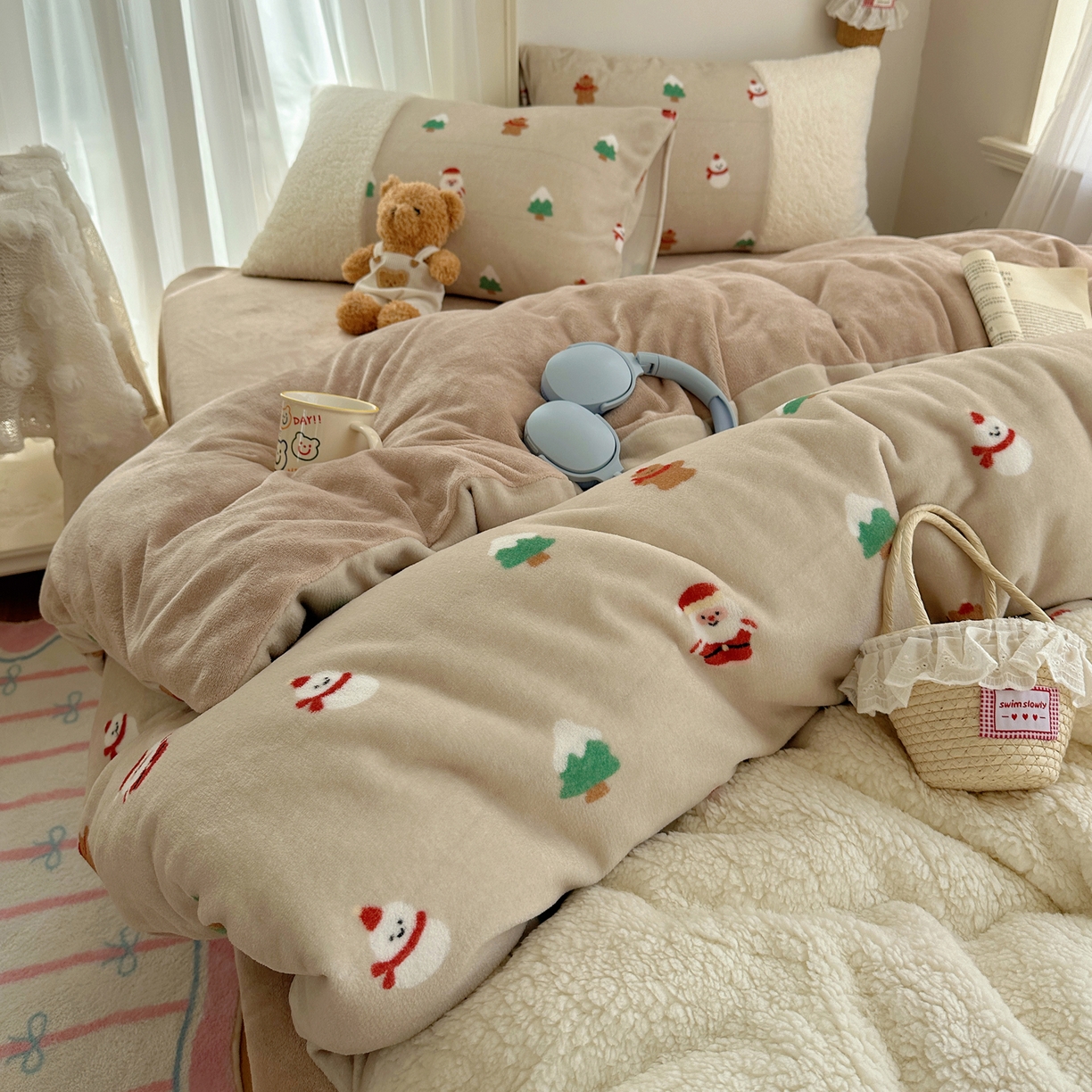 91家纺网 家纺一手货源 找家纺 顾里家纺 2025新款ins韩风甜感羊羔拼接牛奶绒少女系四件套 圣诞气息