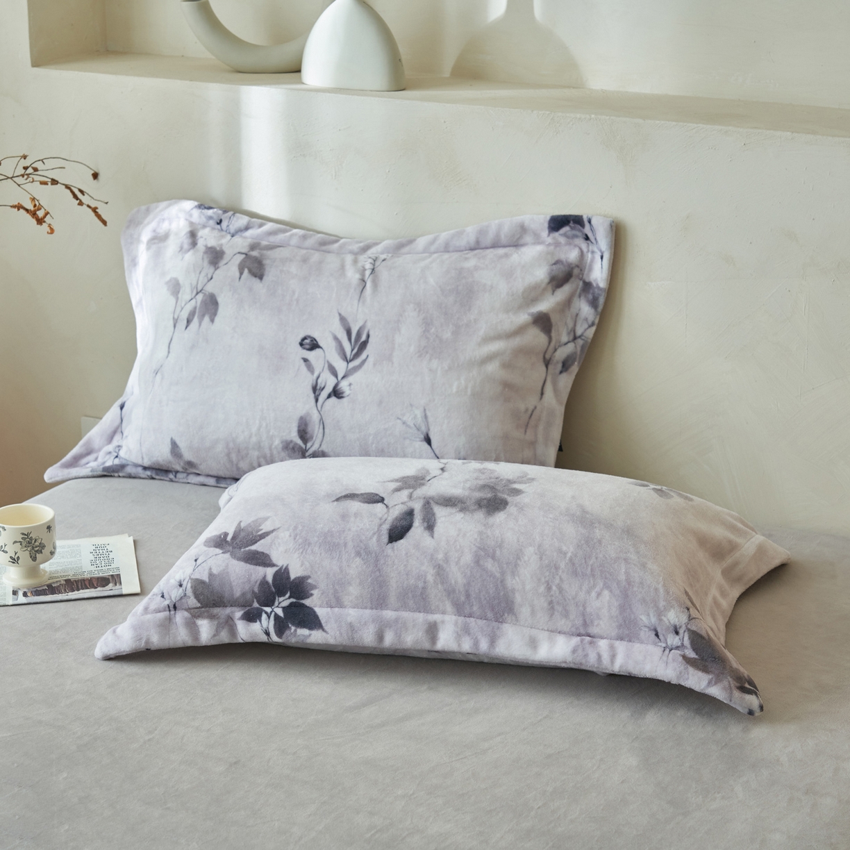 91家纺网 家纺一手货源 找家纺 寐绸家纺 2025秋冬新款230g棉麻风牛奶绒四件套 棉麻风四件套-墨蓝