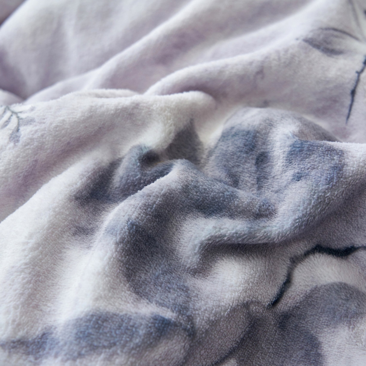 91家纺网 家纺一手货源 找家纺 寐绸家纺 2025秋冬新款230g棉麻风牛奶绒四件套 棉麻风四件套-墨蓝