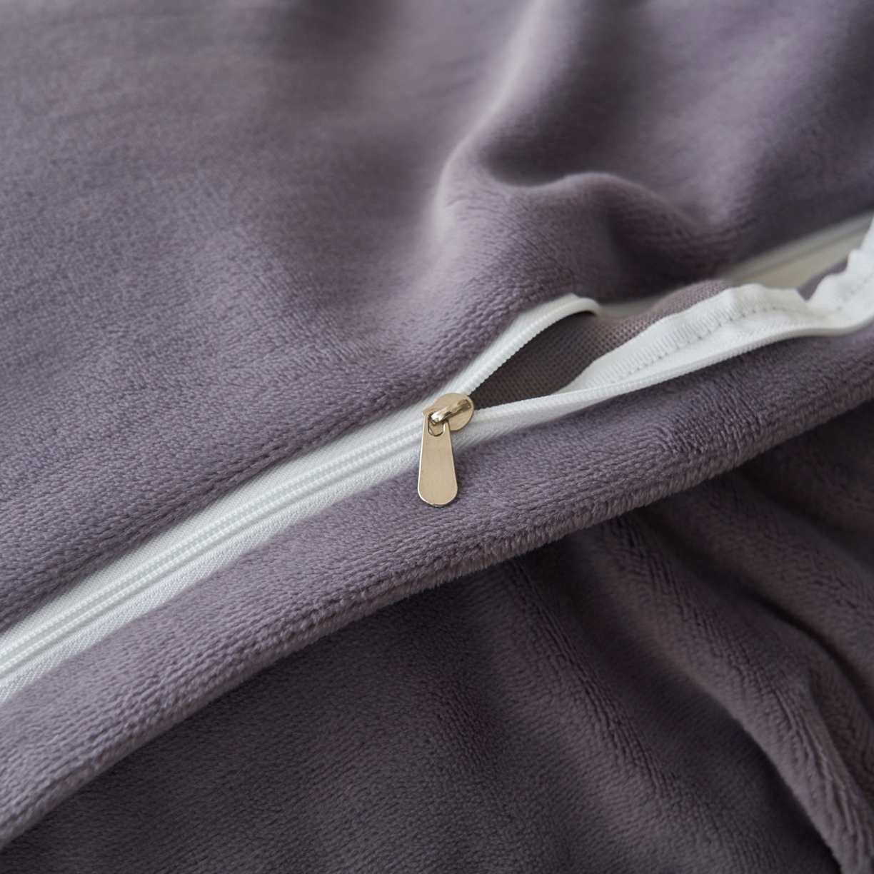 91家纺网 家纺一手货源 找家纺 寐绸家纺 2025秋冬新款230g棉麻风牛奶绒四件套 棉麻风四件套-紫光