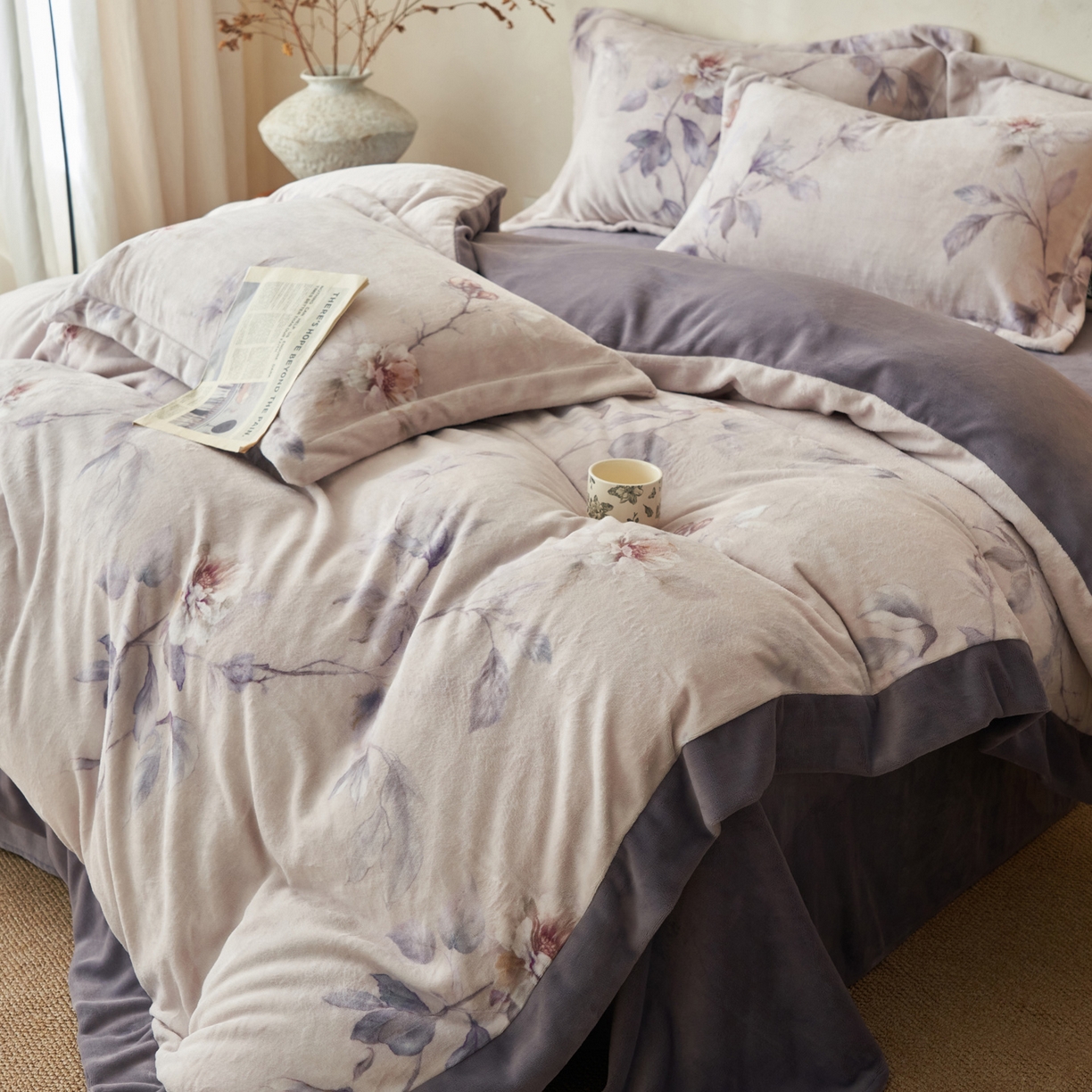 91家纺网 家纺一手货源 找家纺 寐绸家纺 2025秋冬新款230g棉麻风牛奶绒四件套 棉麻风四件套-紫光