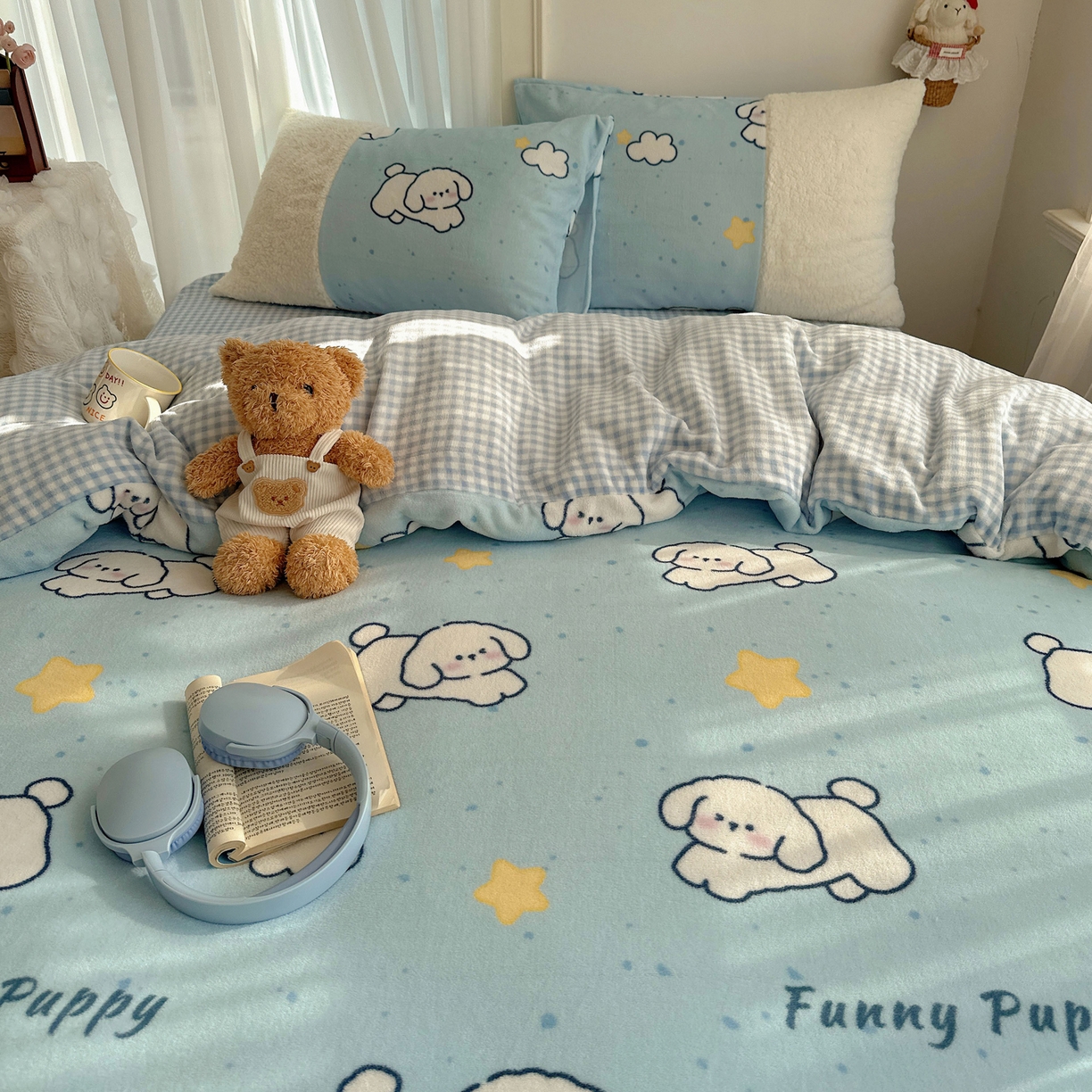 91家纺网 家纺一手货源 找家纺 顾里家纺 2025新款ins韩风甜感羊羔拼接牛奶绒少女系四件套 云朵小狗