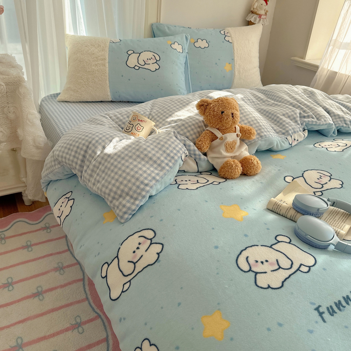 91家纺网 家纺一手货源 找家纺 顾里家纺 2025新款ins韩风甜感羊羔拼接牛奶绒少女系四件套 云朵小狗