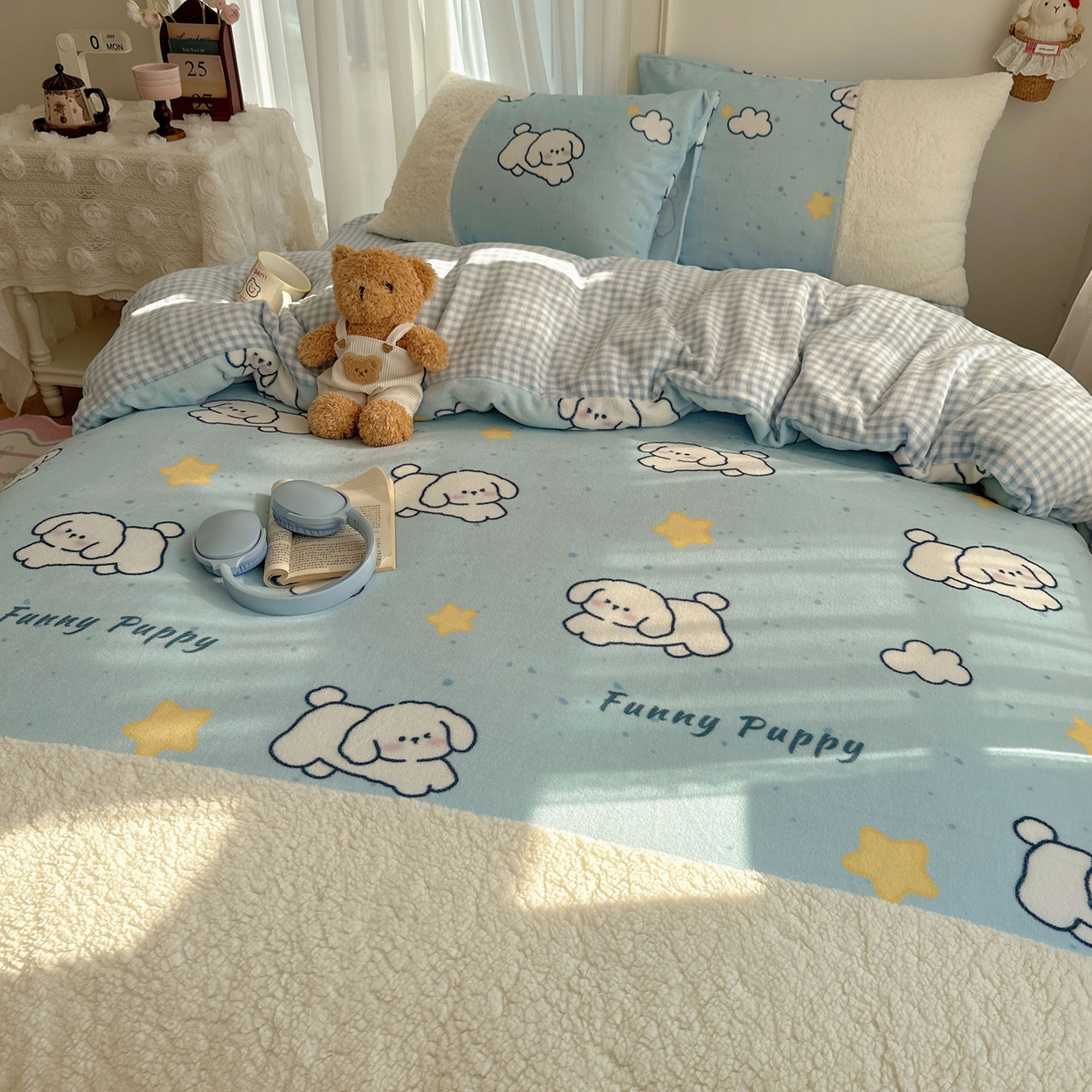 91家纺网 家纺一手货源 找家纺 顾里家纺 2025新款ins韩风甜感羊羔拼接牛奶绒少女系四件套 云朵小狗