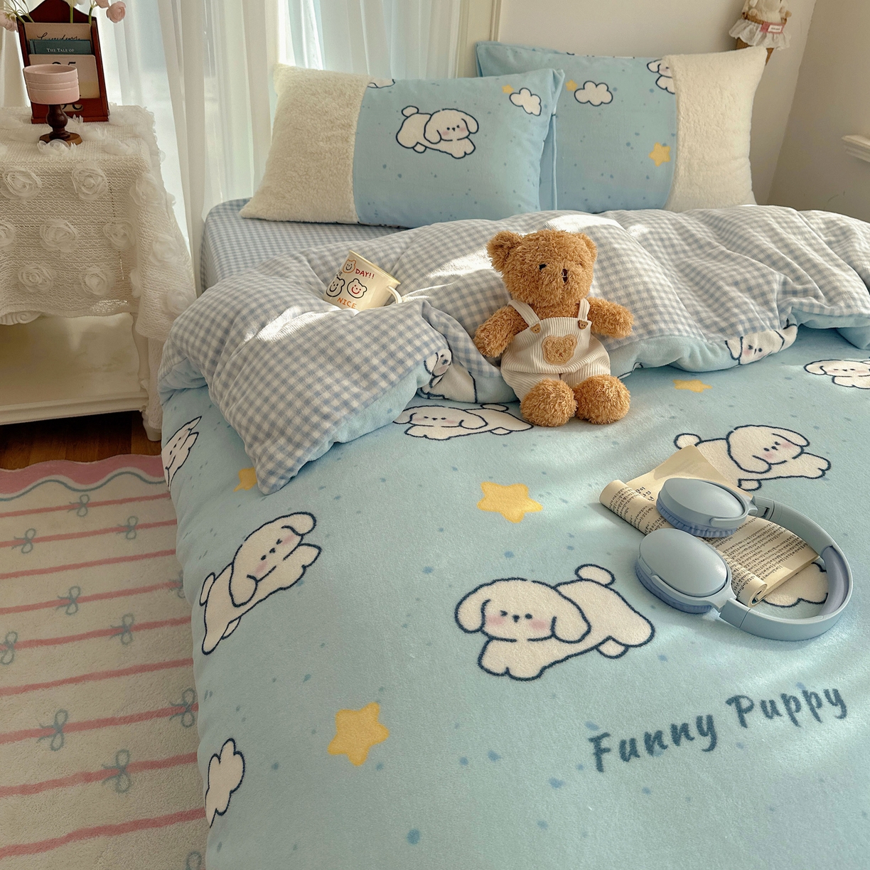 91家纺网 家纺一手货源 找家纺 顾里家纺 2025新款ins韩风甜感羊羔拼接牛奶绒少女系四件套 云朵小狗