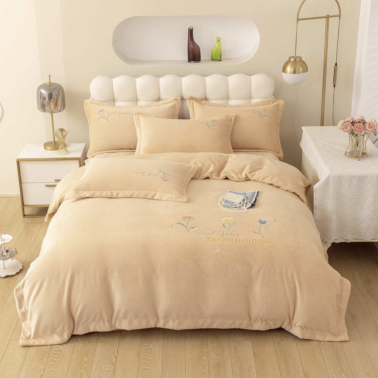 91家纺网 家纺一手货源 找家纺 （总）昊翔家纺 2025新款牛奶绒宽边刺绣四件套花蕊