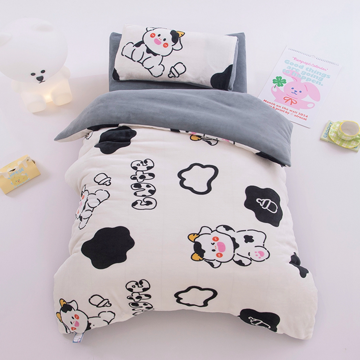 91家纺网 家纺一手货源 找家纺 （总）萌宝家纺 2025新款加厚儿童牛奶绒被套幼儿园保暖三件套