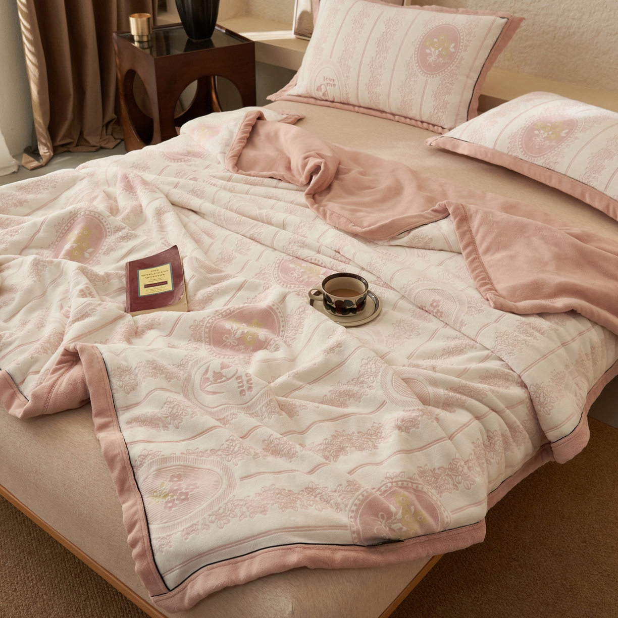 91家纺网 家纺一手货源 找家纺 寐绸家纺 2025新款230g牛奶绒染色雕花功能毛毯 雕花功能毯-花境