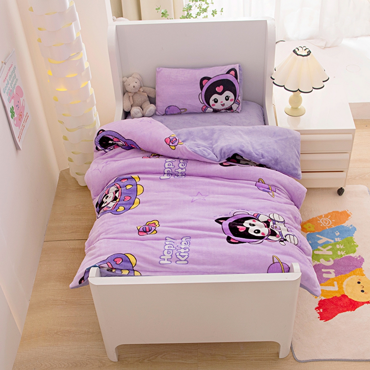 91家纺网 家纺一手货源 找家纺 萌宝家纺 2025新款加厚儿童牛奶绒被套幼儿园保暖三件套 紫色精灵