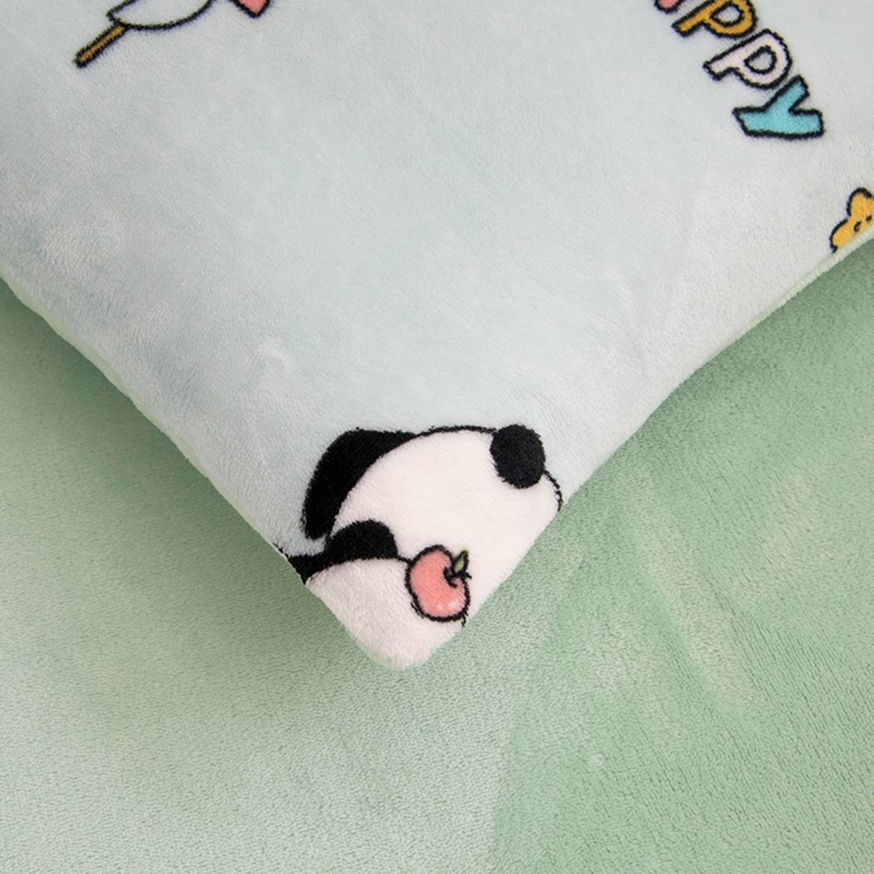 91家纺网 家纺一手货源 找家纺 萌宝家纺 2025新款加厚儿童牛奶绒被套幼儿园保暖三件套 小熊猫