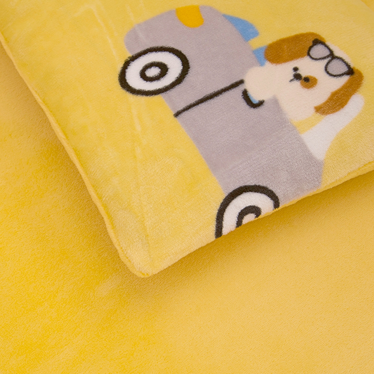 91家纺网 家纺一手货源 找家纺 萌宝家纺 2025新款加厚儿童牛奶绒被套幼儿园保暖三件套 汽车-黄