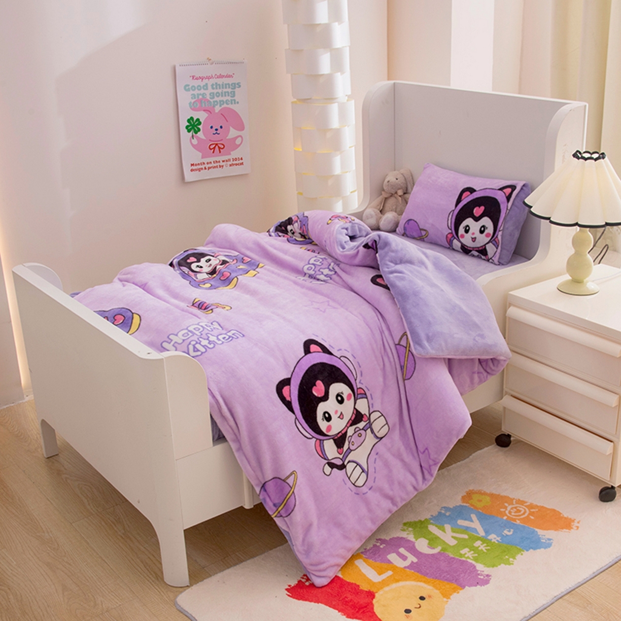 91家纺网 家纺一手货源 找家纺 萌宝家纺 2025新款加厚儿童牛奶绒被套幼儿园保暖三件套 紫色精灵