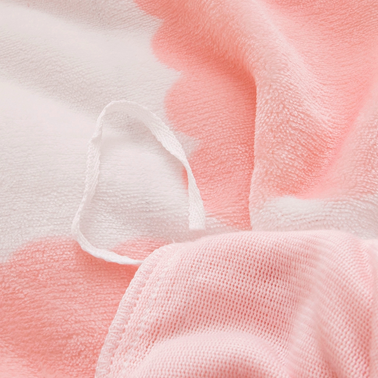 91家纺网 家纺一手货源 找家纺 萌宝家纺 2025新款加厚儿童牛奶绒被套幼儿园保暖三件套 蛋糕兔子