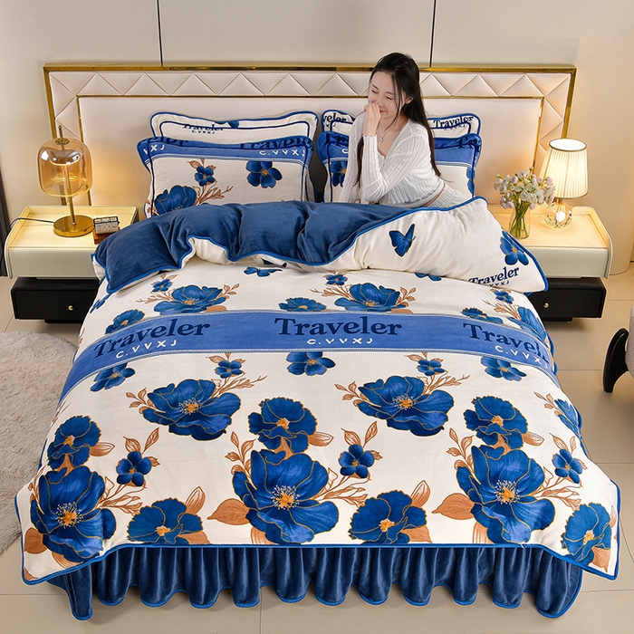 91家纺网 家纺一手货源 找家纺 妮恒美 2025新款牛奶绒印花床裙款四件套法莱绒四件套珊瑚金貂绒四件套 花开绽放