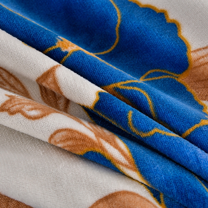 91家纺网 家纺一手货源 找家纺 妮恒美 2025新款牛奶绒印花床裙款四件套法莱绒四件套珊瑚金貂绒四件套 花开绽放