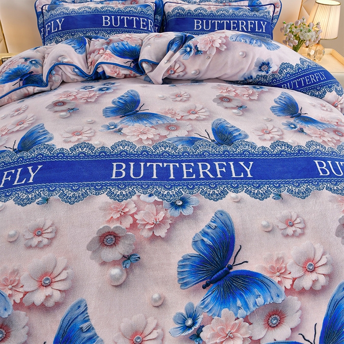 91家纺网 家纺一手货源 找家纺 妮恒美 2025新款牛奶绒印花床裙款四件套法莱绒四件套珊瑚金貂绒四件套 翩翩起舞