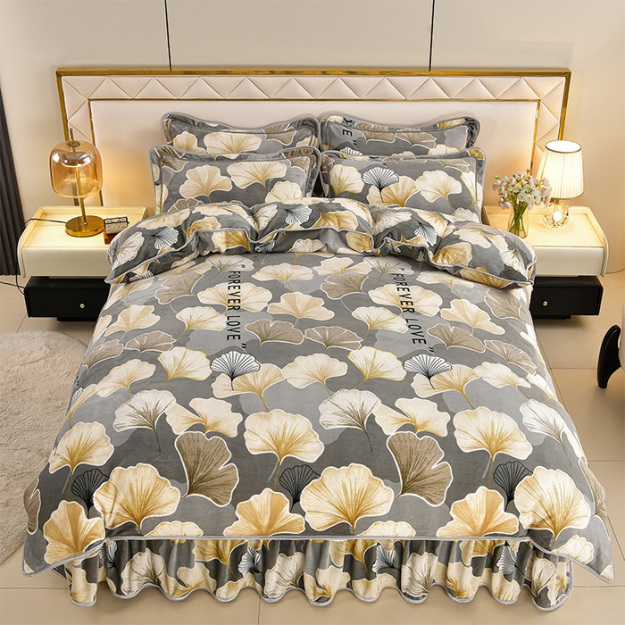 91家纺网 家纺一手货源 找家纺 妮恒美 2025新款牛奶绒印花床裙款四件套法莱绒四件套珊瑚金貂绒四件套 幸运叶