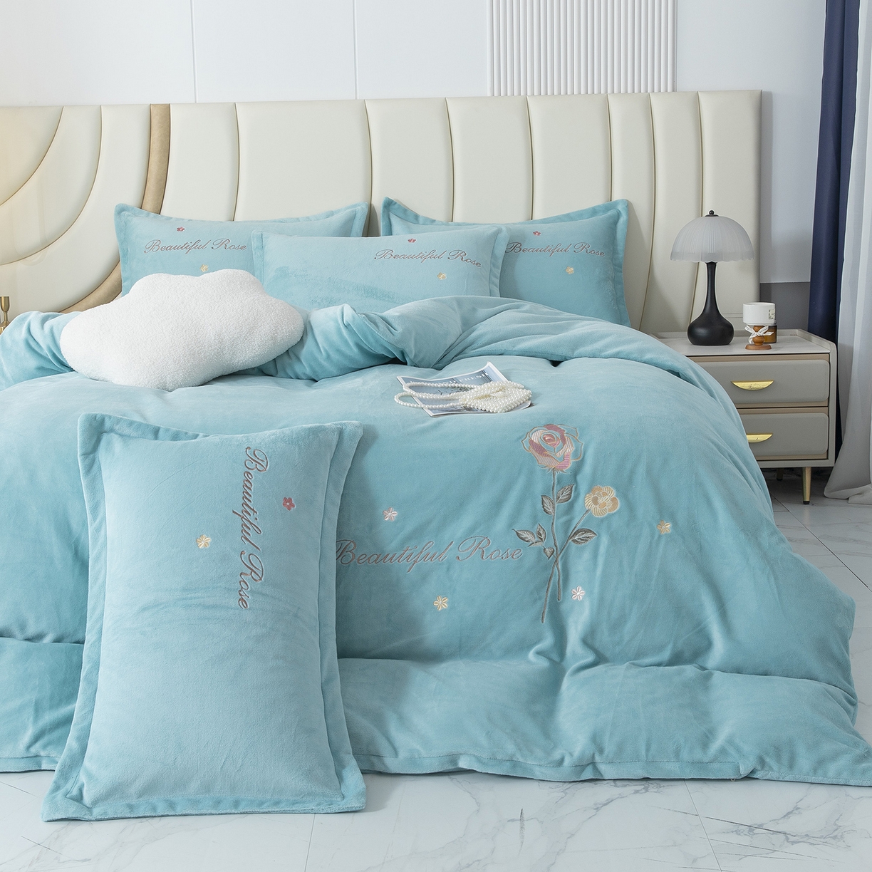 91家纺网 家纺一手货源 找家纺 （总）昊翔家纺 2025新款牛奶绒刺绣四件套-花语