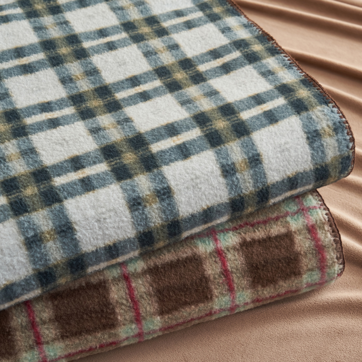 91家纺网 家纺一手货源 找家纺 （总）寐绸家纺 2025新款230g双层羊绒牛奶绒毛毯