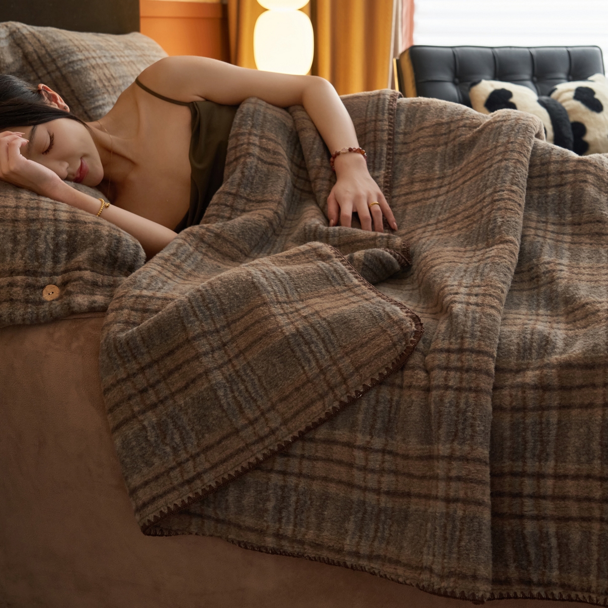 91家纺网 家纺一手货源 找家纺 寐绸家纺 2025新款230g双层羊绒牛奶绒毛毯 双层毛毯-牧羊格