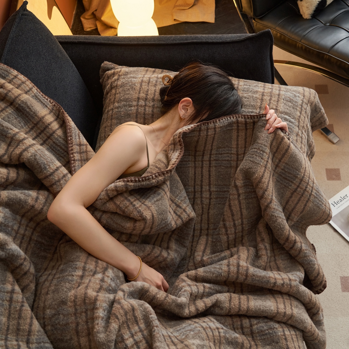 91家纺网 家纺一手货源 找家纺 寐绸家纺 2025新款230g双层羊绒牛奶绒毛毯 双层毛毯-牧羊格