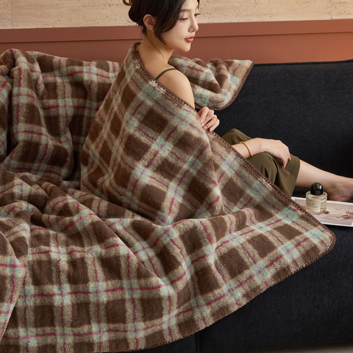 91家纺网 家纺一手货源 找家纺 寐绸家纺 2025新款230g双层羊绒牛奶绒毛毯 双层毛毯-慕池格