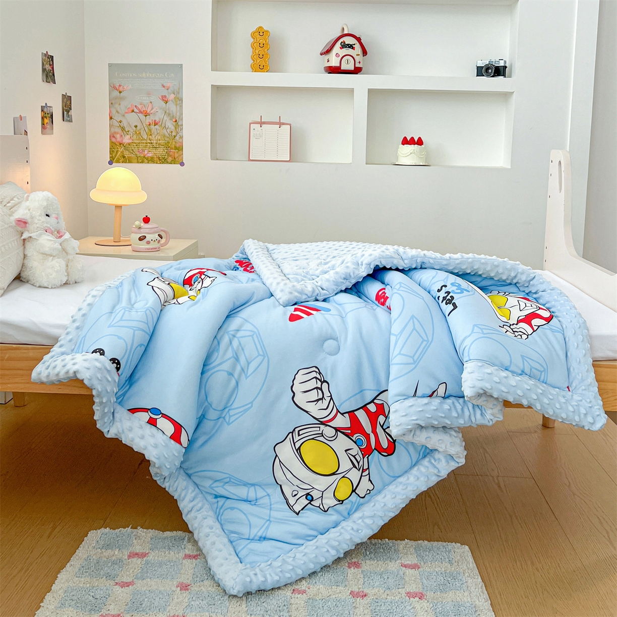 91家纺网 家纺一手货源 找家纺 名兮家居 2025新款经典奥特曼三丽鸥豆豆被被子被芯 奥特兄弟