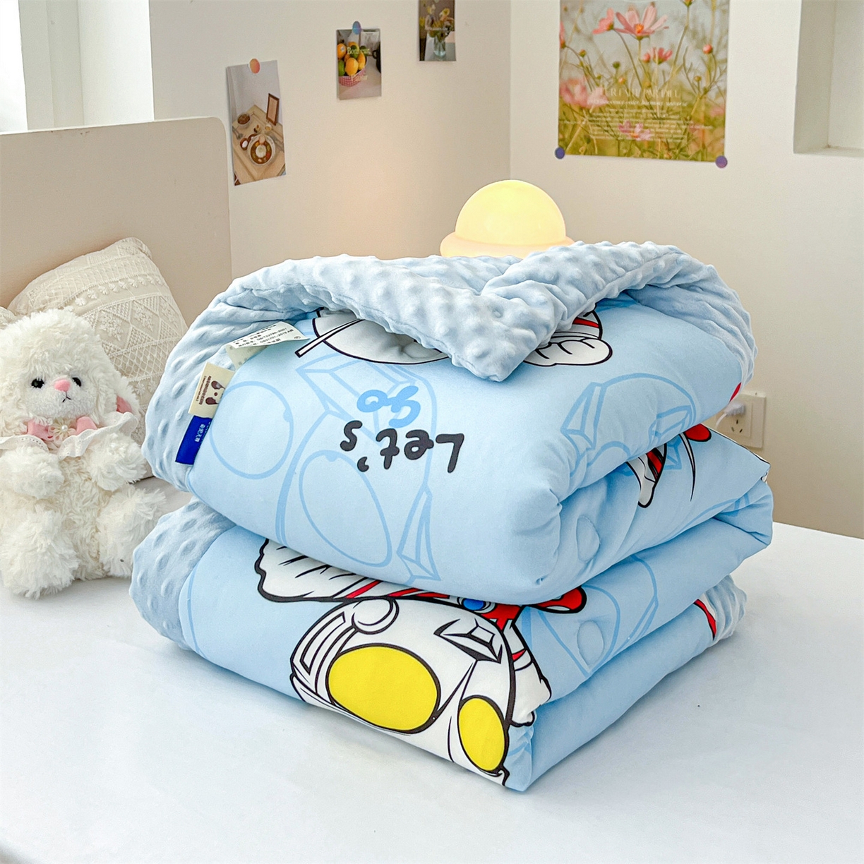 91家纺网 家纺一手货源 找家纺 名兮家居 2025新款经典奥特曼三丽鸥豆豆被被子被芯 奥特兄弟