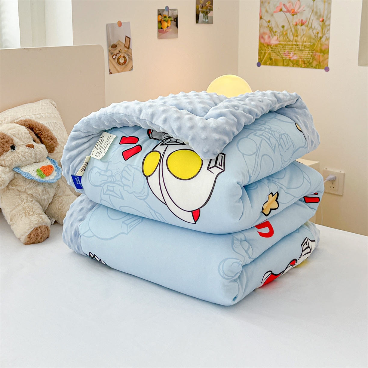 91家纺网 家纺一手货源 找家纺 名兮家居 2025新款经典奥特曼三丽鸥豆豆被被子被芯 奥特勇士