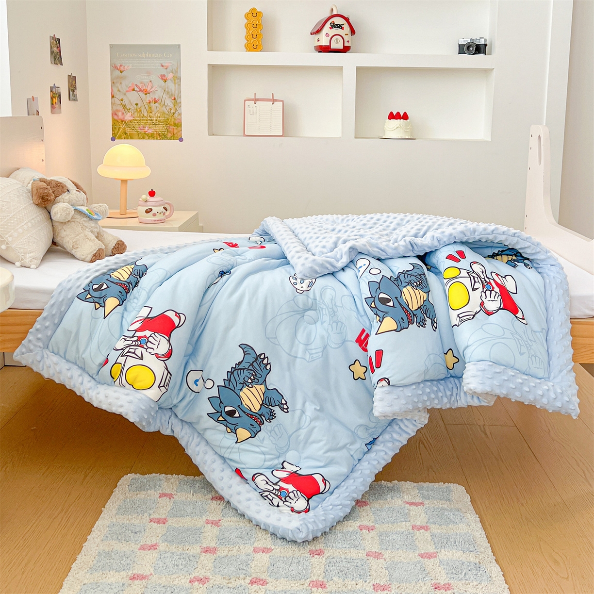 91家纺网 家纺一手货源 找家纺 名兮家居 2025新款经典奥特曼三丽鸥豆豆被被子被芯 奥特勇士