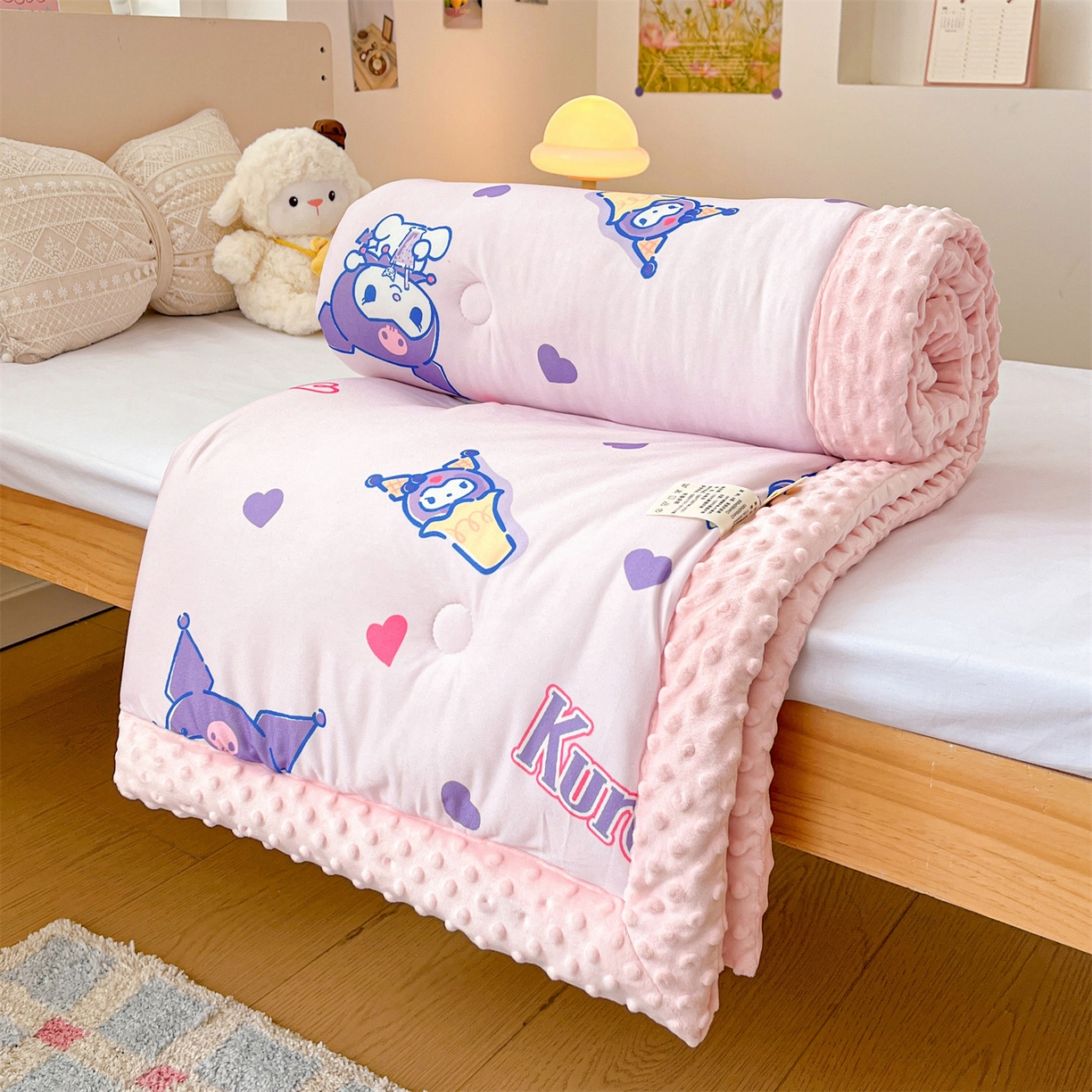 91家纺网 家纺一手货源 找家纺 名兮家居 2025新款经典奥特曼三丽鸥豆豆被被子被芯 甜筒库洛米