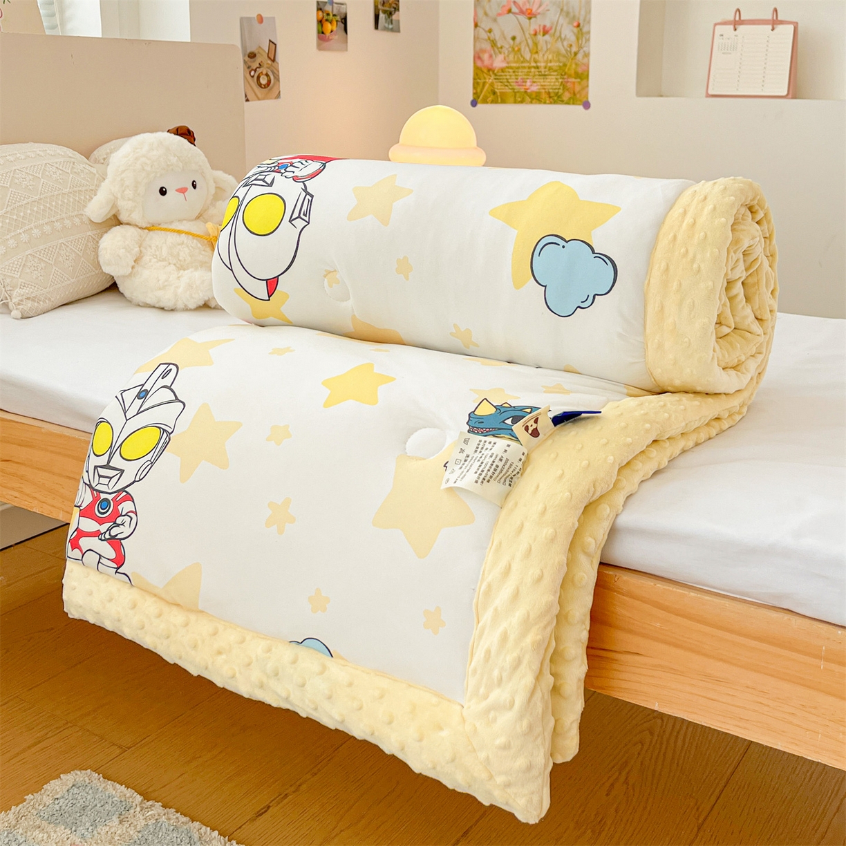 91家纺网 家纺一手货源 找家纺 名兮家居 2025新款经典奥特曼三丽鸥豆豆被被子被芯 星星奥特曼