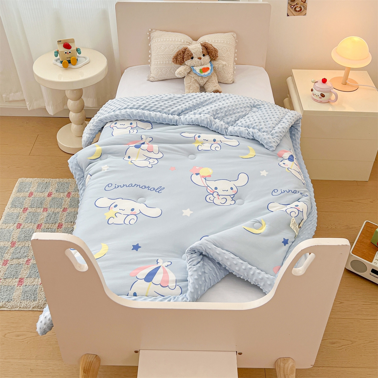 91家纺网 家纺一手货源 找家纺 名兮家居 2025新款经典奥特曼三丽鸥豆豆被被子被芯 气球玉桂狗