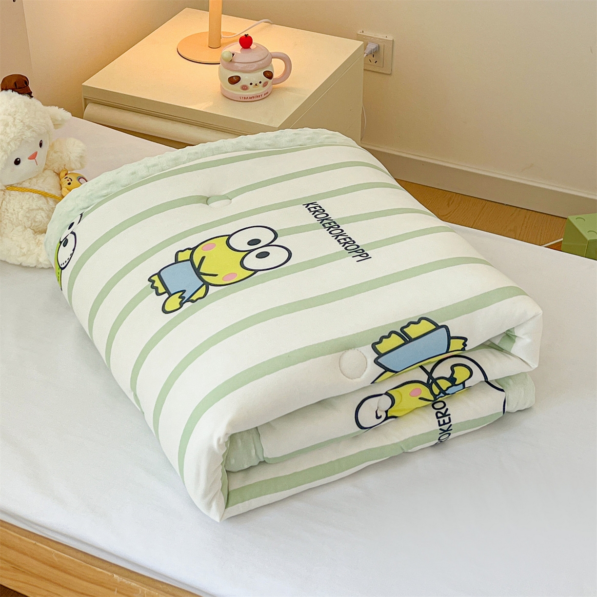 名兮家居 2025新款经典奥特曼三丽鸥豆豆被被子被芯 条纹大眼蛙