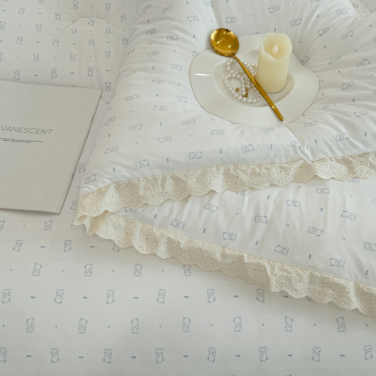 91家纺网 家纺一手货源 找家纺 缔锦家纺 2025新款全棉花边提花被被子被芯 小熊乐园