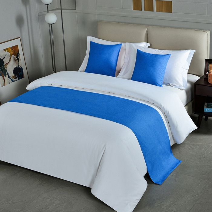 91家纺网 家纺一手货源 找家纺 万花酒店布草 2025新款纯色双拼织带床尾巾 纯色藏蓝