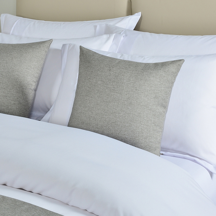 91家纺网 家纺一手货源 找家纺 万花酒店布草 2025新款纯色双拼织带床尾巾 纯色灰