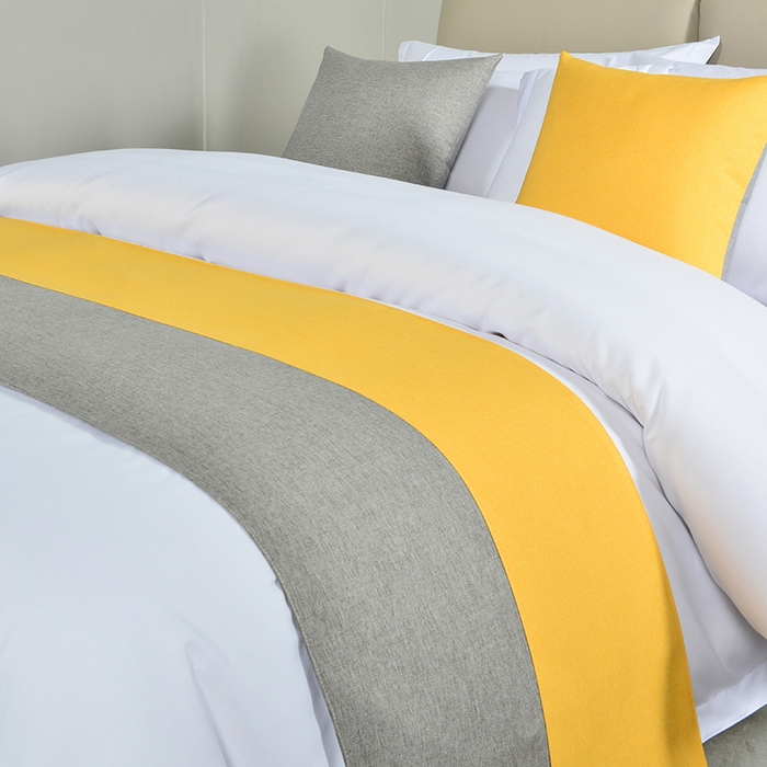 91家纺网 家纺一手货源 找家纺 万花酒店布草 2025新款纯色双拼织带床尾巾 双拼黄+灰