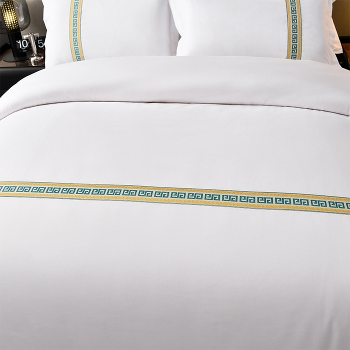 91家纺网 家纺一手货源 找家纺 万花酒店布草 2025新款酒店民宿专用四件套 绿色彩条加厚款