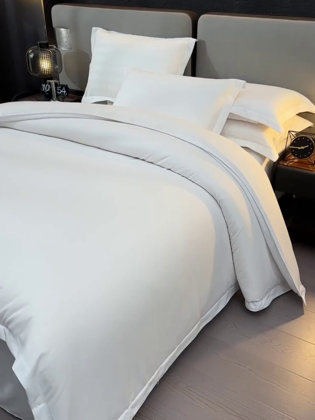 91家纺网 家纺一手货源 找家纺 万花酒店布草 2025新款酒店民宿专用四件套 纯白色普通款