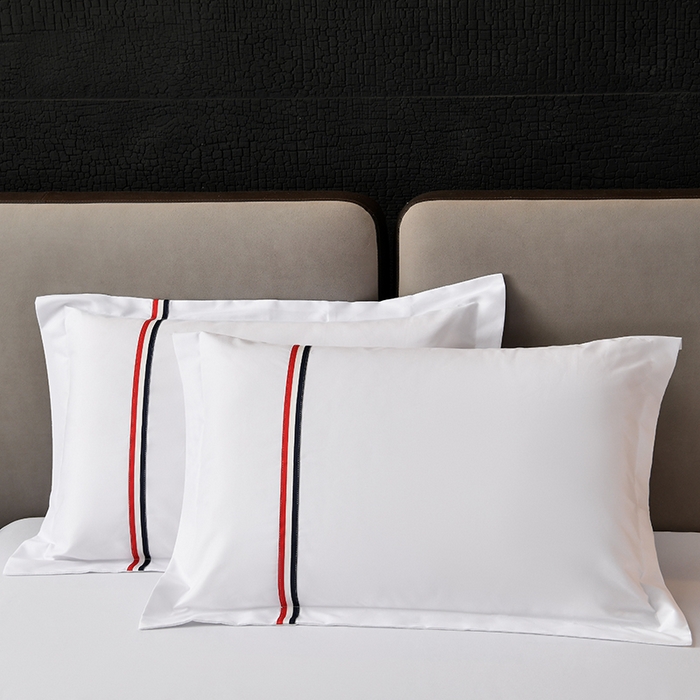 91家纺网 家纺一手货源 找家纺 万花酒店布草 2025新款酒店民宿专用四件套 红蓝彩条普通款