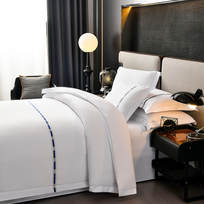 91家纺网 家纺一手货源 找家纺 万花酒店布草 2025新款酒店民宿专用四件套 经典蓝色彩条加厚款