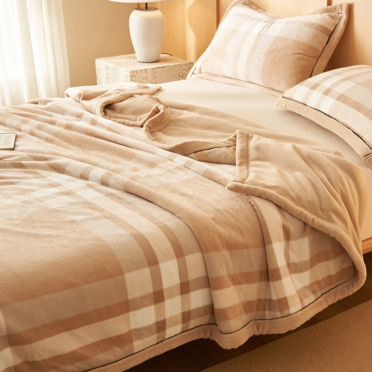 91家纺网 家纺一手货源 找家纺 （总）寐绸家纺 2025新款230g无印风牛奶绒功能毯