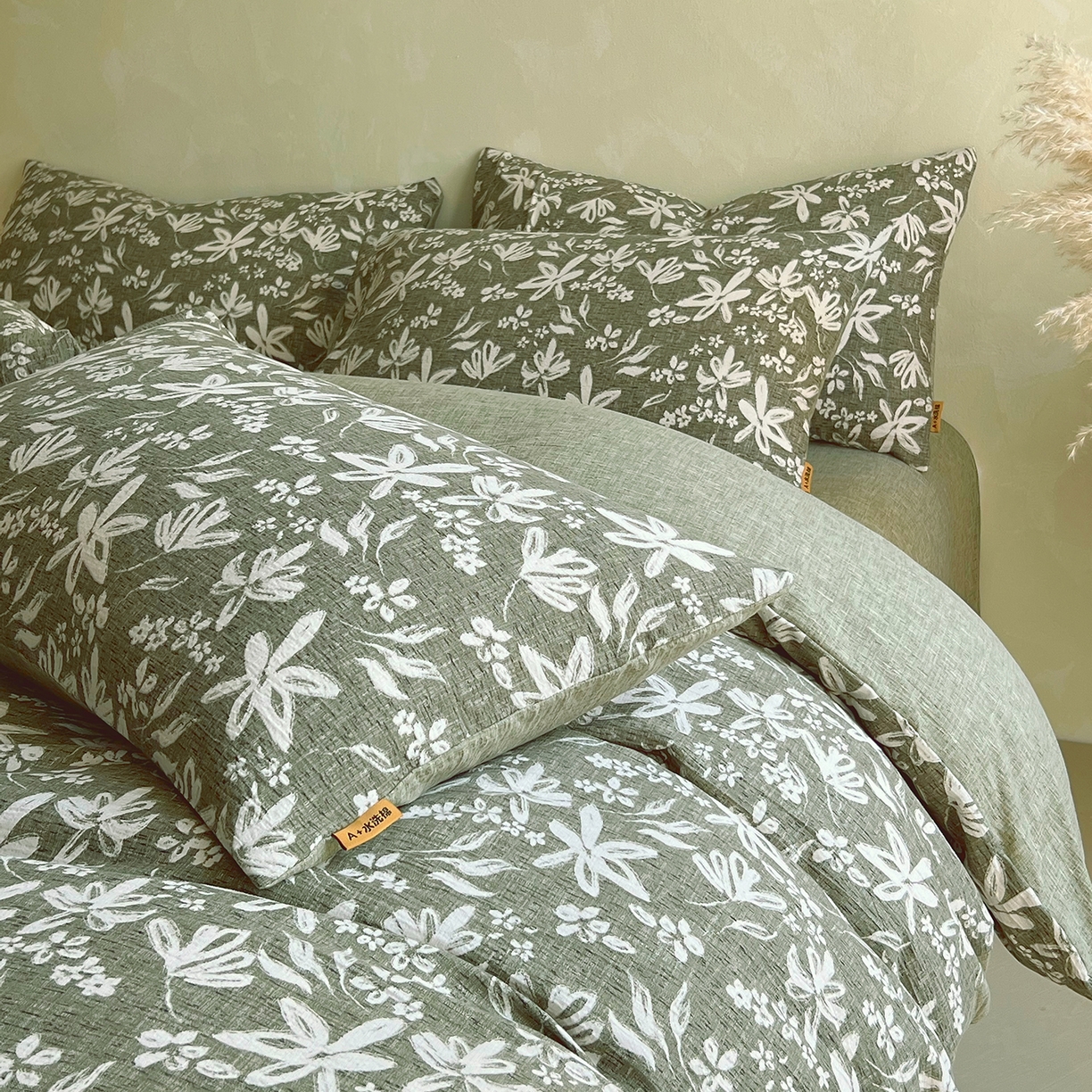 91家纺网 家纺一手货源 找家纺 灿哈家纺 2025新款复古风仿麻四件套 绿茵