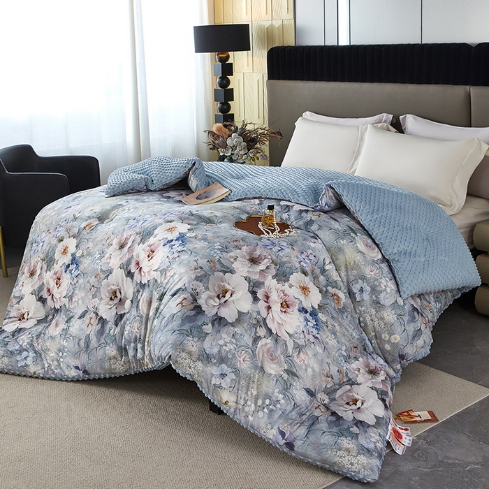 91家纺网 家纺一手货源 找家纺 缔锦家纺 2025新款虫草针织养肤豆豆被被子被芯 清风悠悠